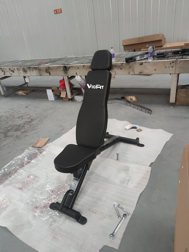 Commercial Weight Bench.jpg